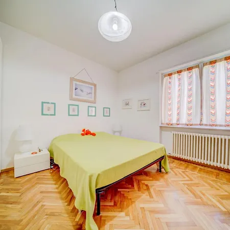 A Casa Di Fanalb - Franca Homestay Lisanza